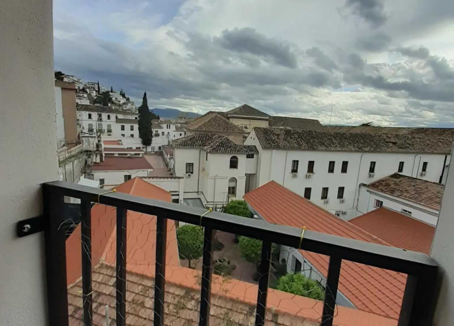 La Torre Apartment Granada Homestay